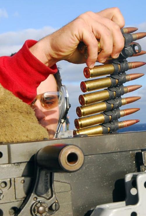 为什么M2重机枪到现在还在用?机枪天花板已经到顶了?