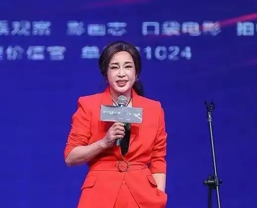 郑爽“代孕”，聪明人从她身上的三点早看得出来！