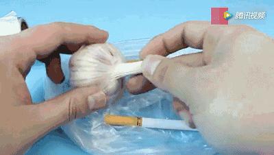 衣柜里放一年的衣服用洗吗,用啥放衣柜里衣服不生虫