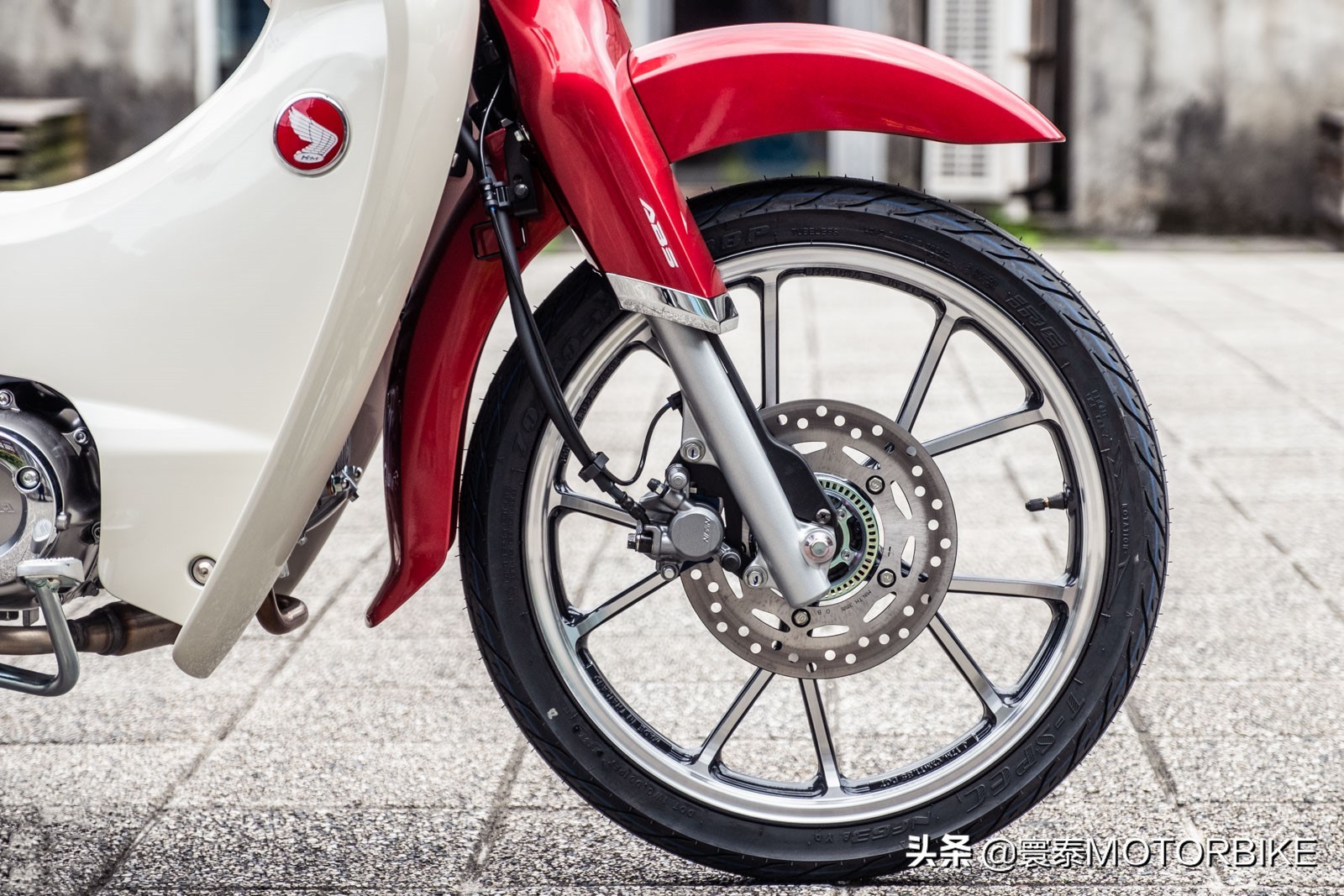 本田超级幼兽supercub,2024本田超级幼兽supercub