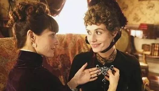 月薪5000,负债一百万,一切都是精致生活惹的祸