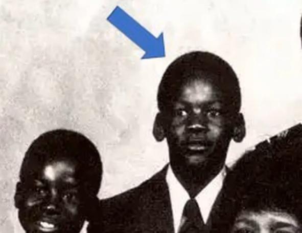 乔丹两个三连冠有多难,乔丹第一个三连冠是怎么打球的