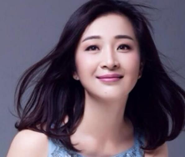 陈道明说他条件不好,前妻说他是凤凰男,张嘉译到底是个怎样的人