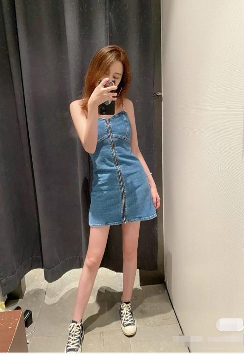 oversize毛衣慵懒风牛仔裙,麻花套头宽松慵懒风搭配牛仔裙