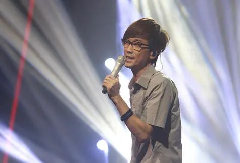 周传雄被谁淘汰,周传雄状况