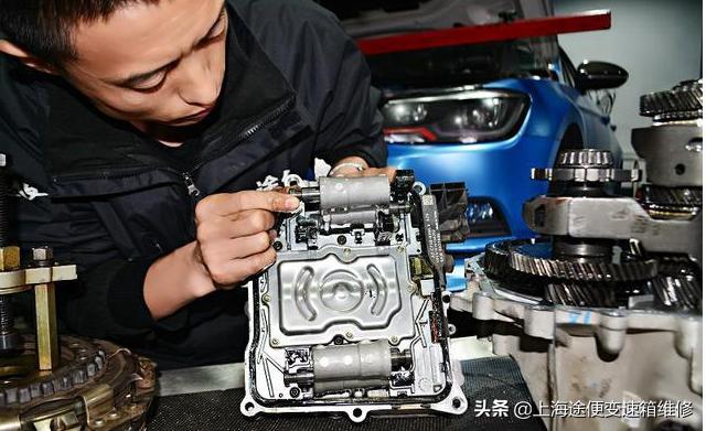 尚酷7速干式双离合坏了的症状,大众尚酷干式双离合变速箱漏油