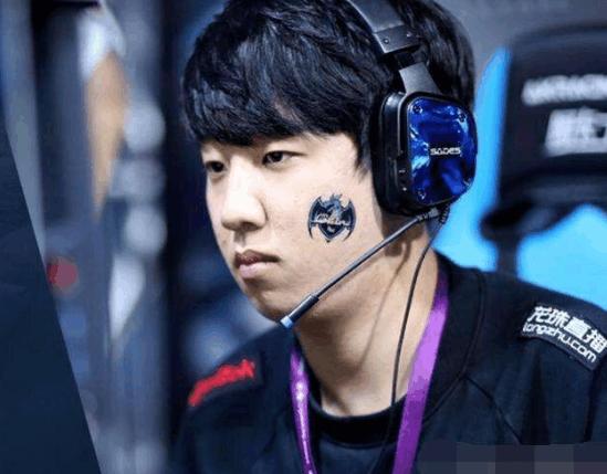 银河战舰skt1,银河战舰夺冠和平精英