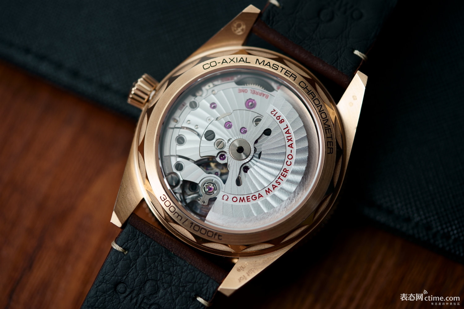 欧米茄海马300腕表青铜金,欧米茄海马300腕表青铜金款