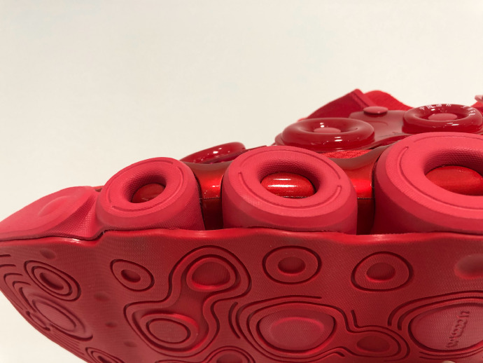 你没见过的安踏!走秀款曝光:中底霸气,系带方式新奇,霸气侧漏