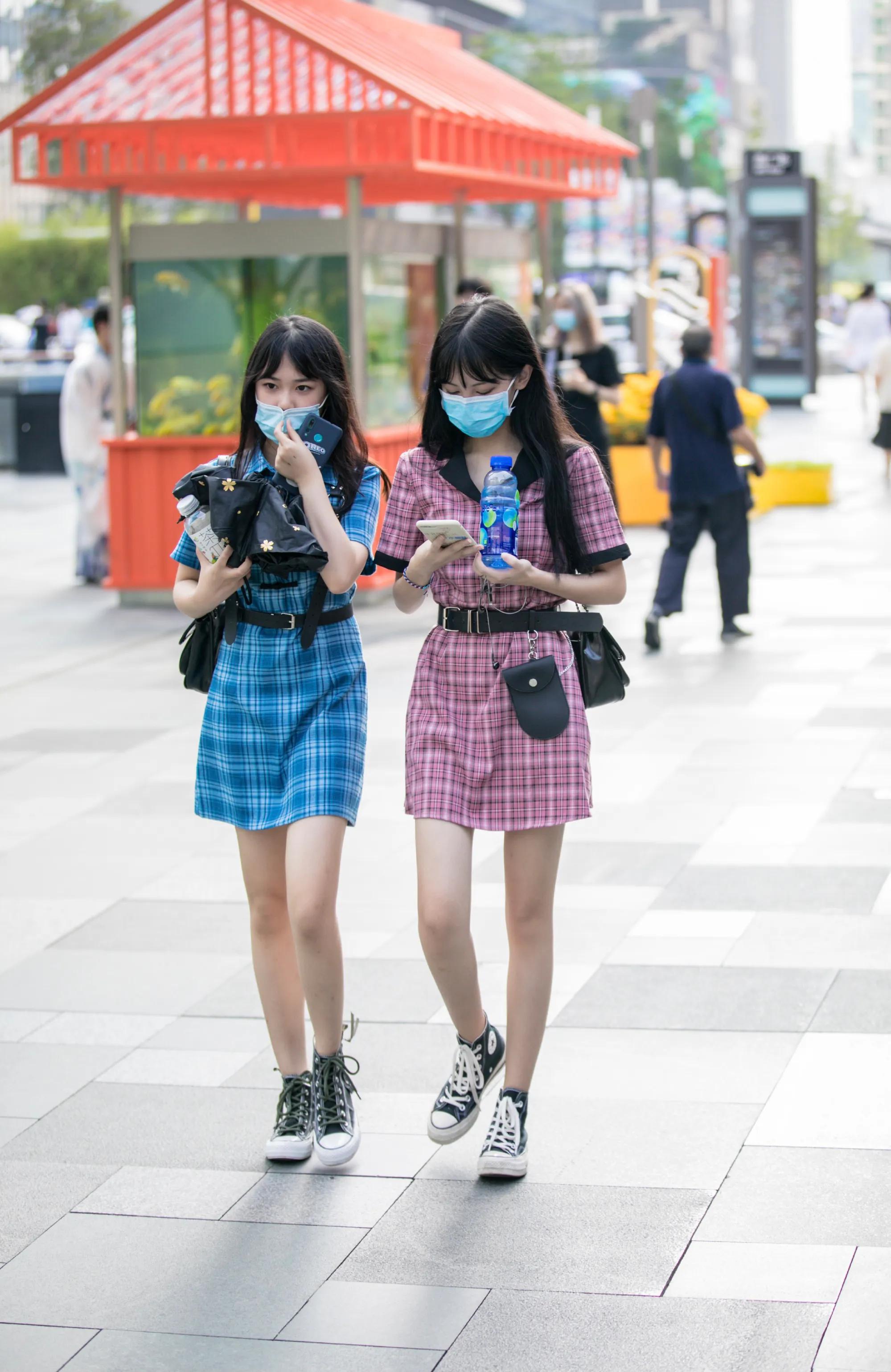 100套闺蜜穿搭,10组回头率超高的配色穿搭