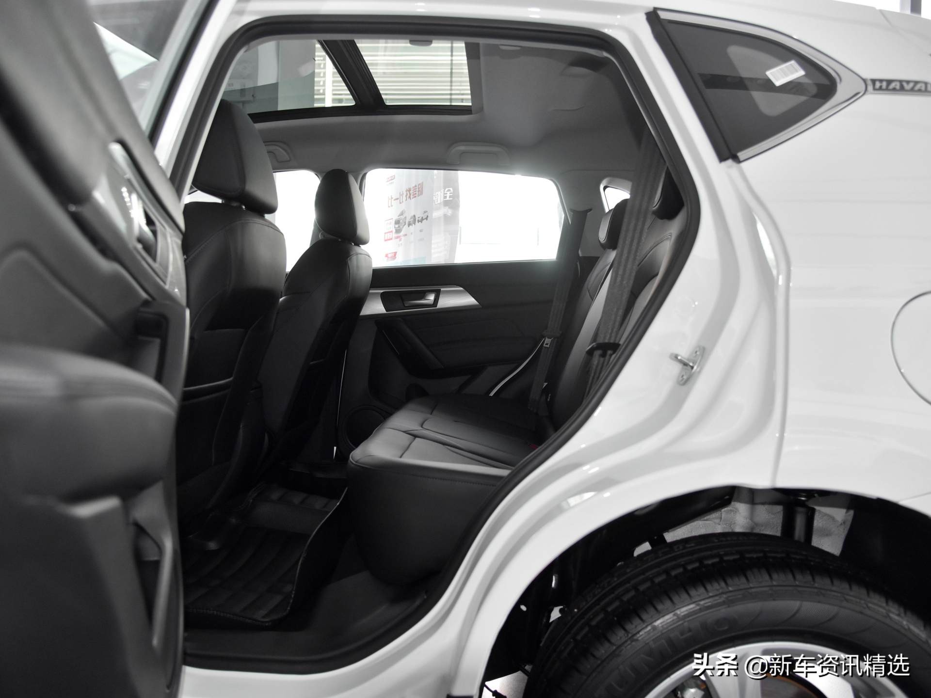 哈弗h2适合年轻人的经济型suv,低价位自动挡省心省油suv