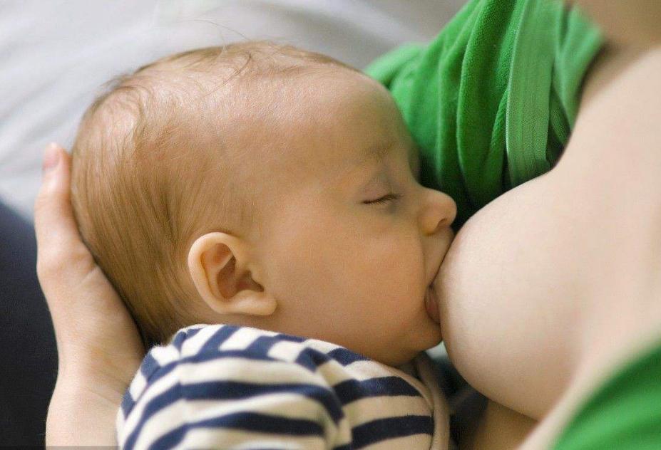 宝宝1岁多不吃辅食要怎么办?让宝宝吃辅食其时并不难