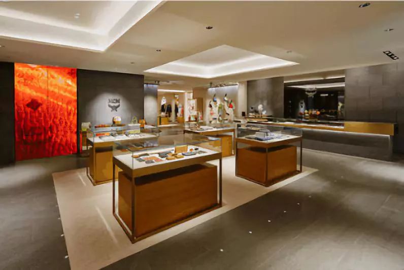 从濒临倒闭到年营收25万,从濒临倒闭到市值266亿