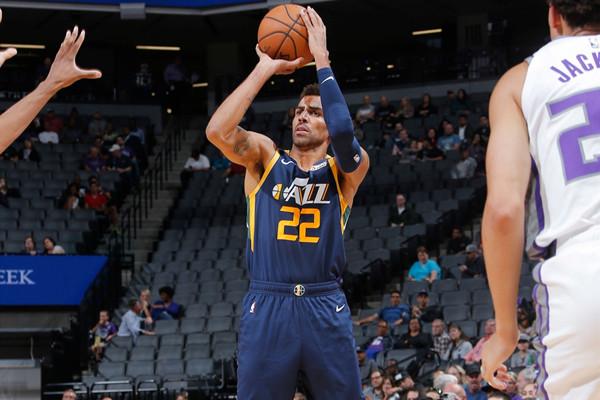 nba反对种族歧视仪式,乔丹嘲讽jr