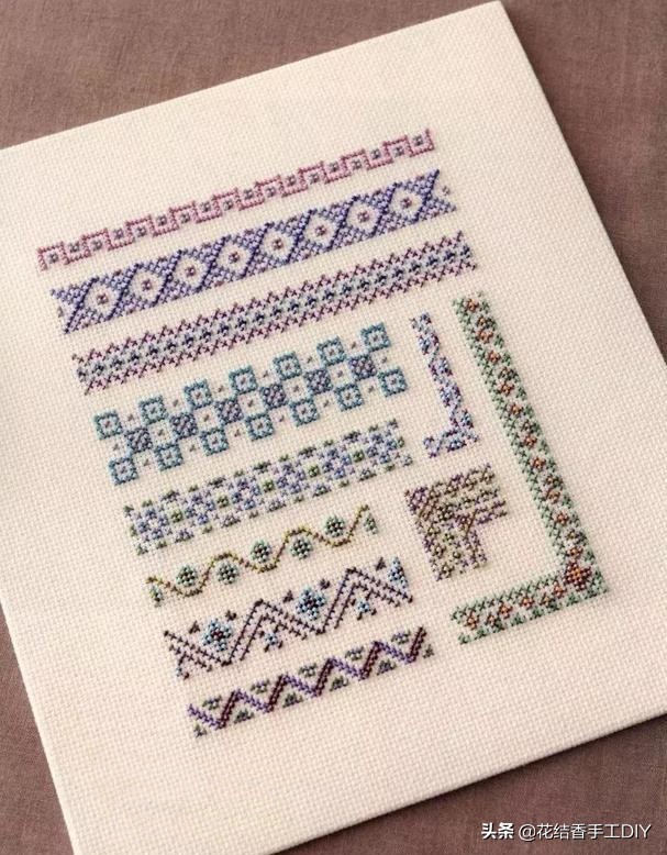 一张十字绣成品怎么弄成三幅,刺绣一张布需要几种绣法
