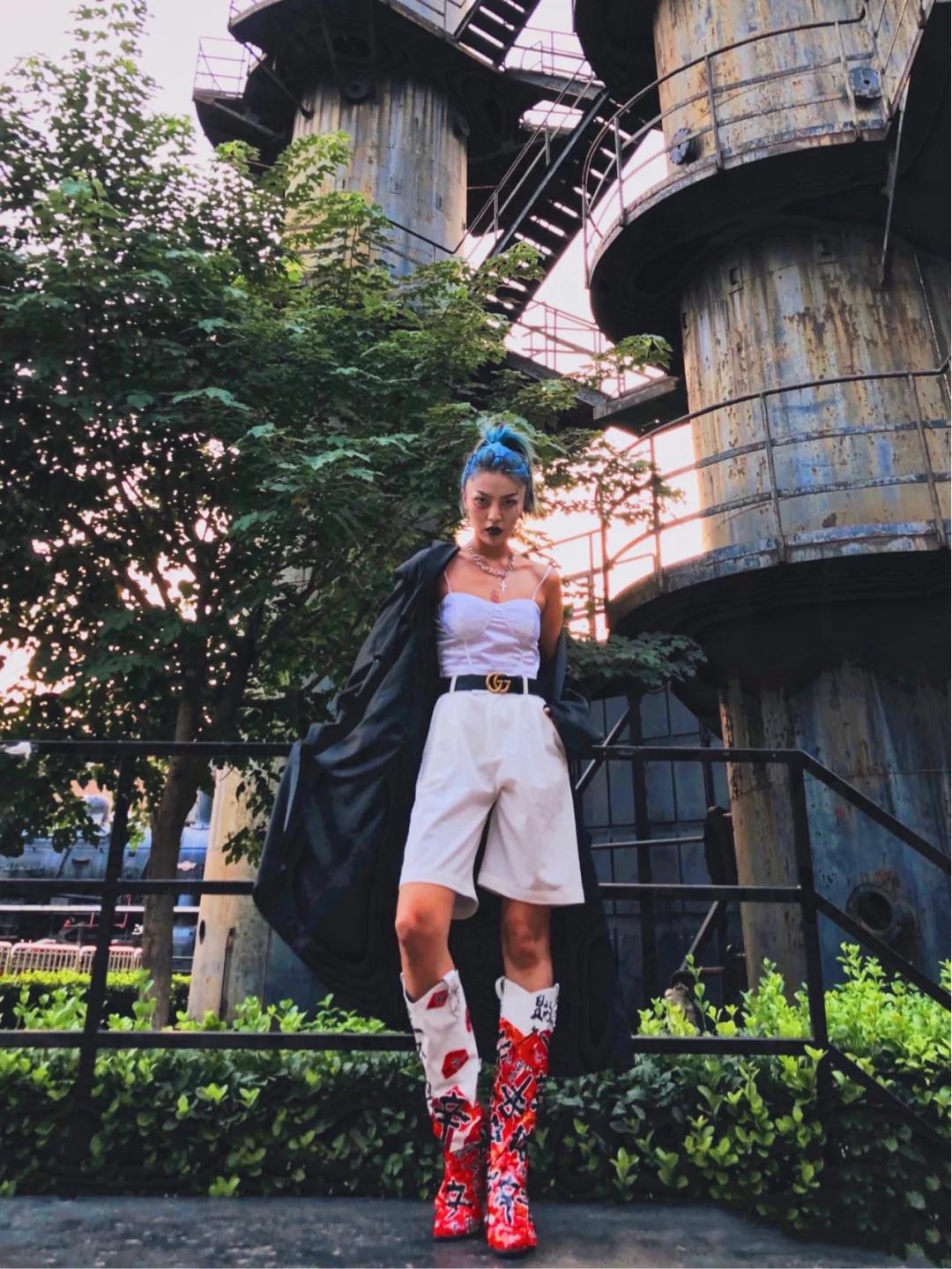 四川女孩国潮设计冲上热搜!她将三星堆穿在身上,被网友赞太帅气