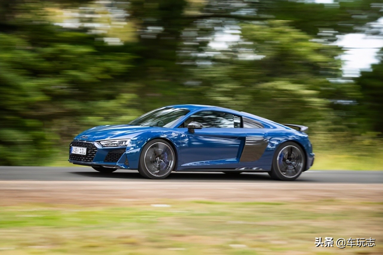 奥迪R8V10Coupeperformance版,新款奥迪r8v10performance版本