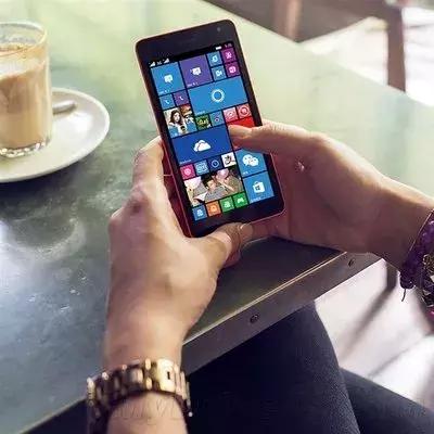 「静电鱼论占星」你跟哪一款手机操作系统最配?