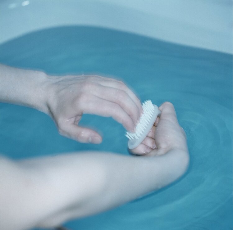 得了甲沟炎有什么注意事项,甲沟炎不是很严重时应该怎么办