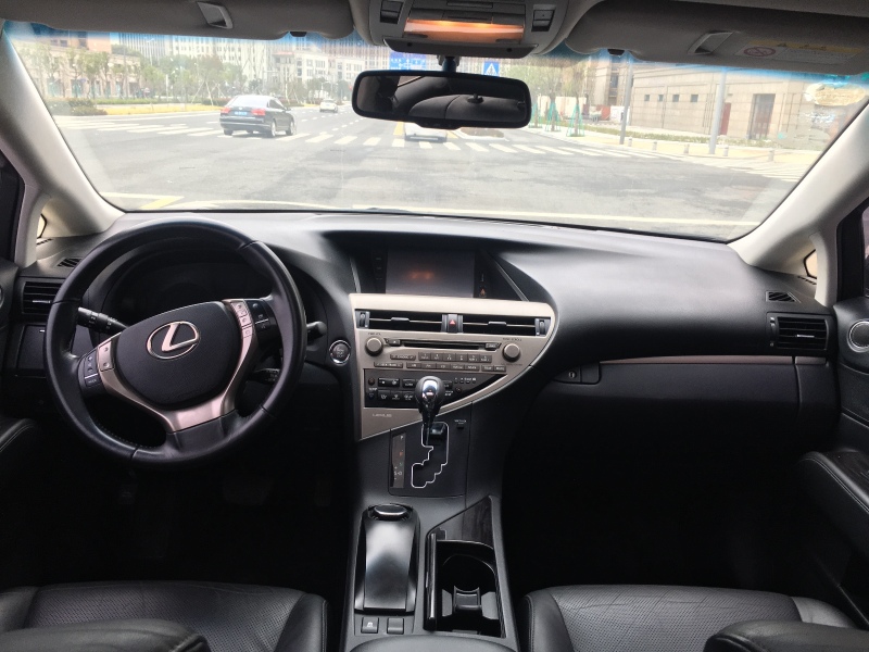 雷克萨斯rx270,雷克萨斯rx12款rx270烧机油吗