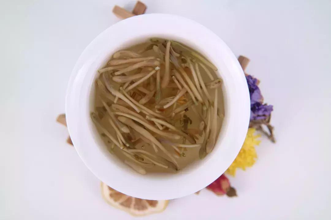 夏天喝什么清热去火润肺茶,夏天祛湿热最好的茶有哪些