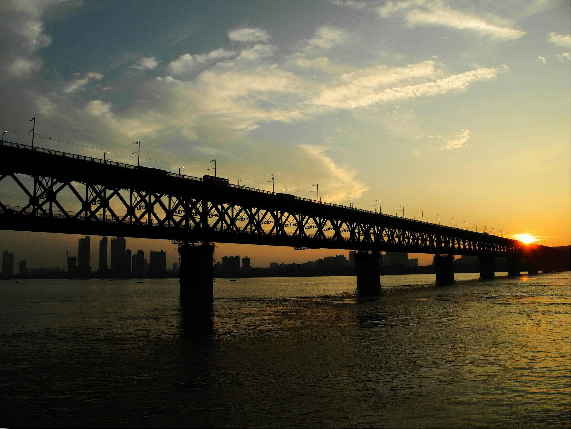 武汉每天不一样,时隔64天之后,迎来了胜利