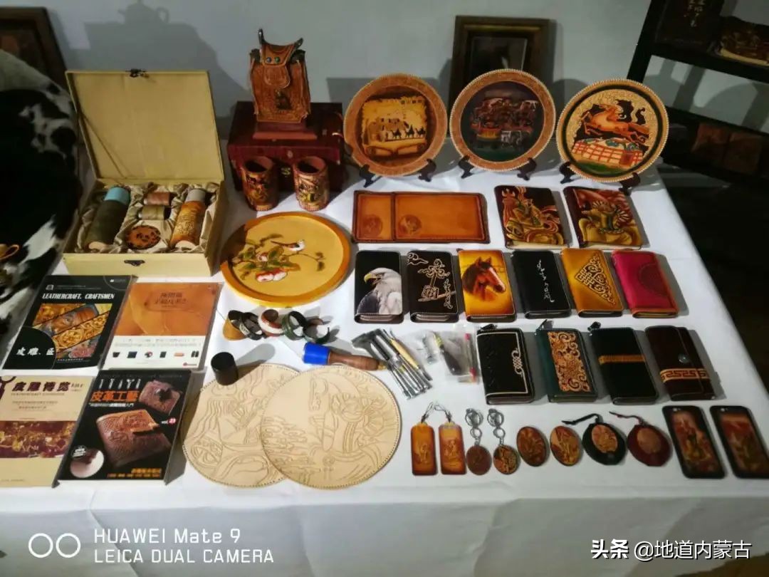 蒙古族手工皮雕包,蒙古族特色民间工艺
