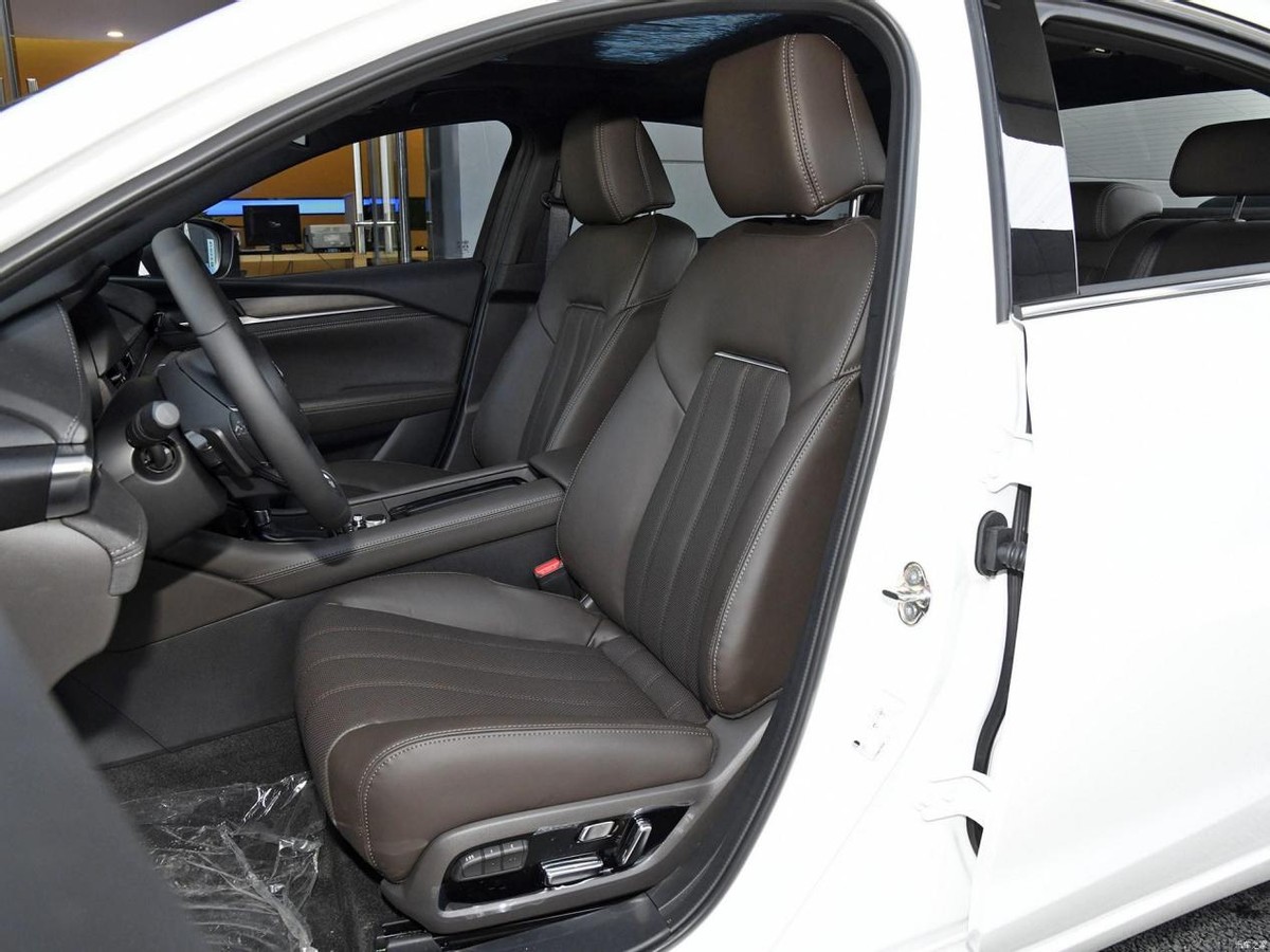 马自达阿特兹马六,阿特兹2.5跟马六2.3哪个动力好