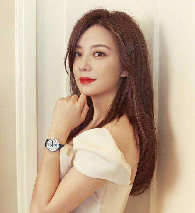 小燕子赵薇现状,两代小燕子