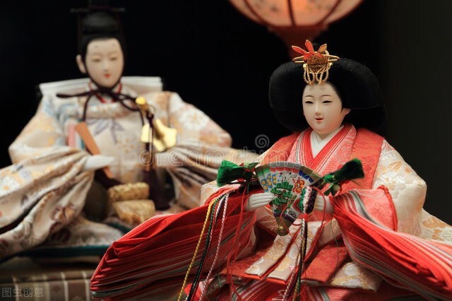 映山红与子归，杜鹃啼血，子归哀鸣