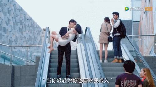 这个吻戏…看完连恋爱都不想谈了