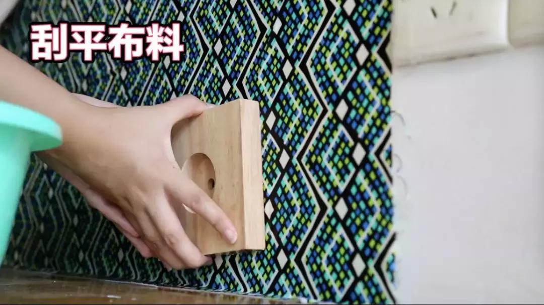 怎么撕扯墙纸不留痕,自粘墙纸怎么快速撕掉不留痕