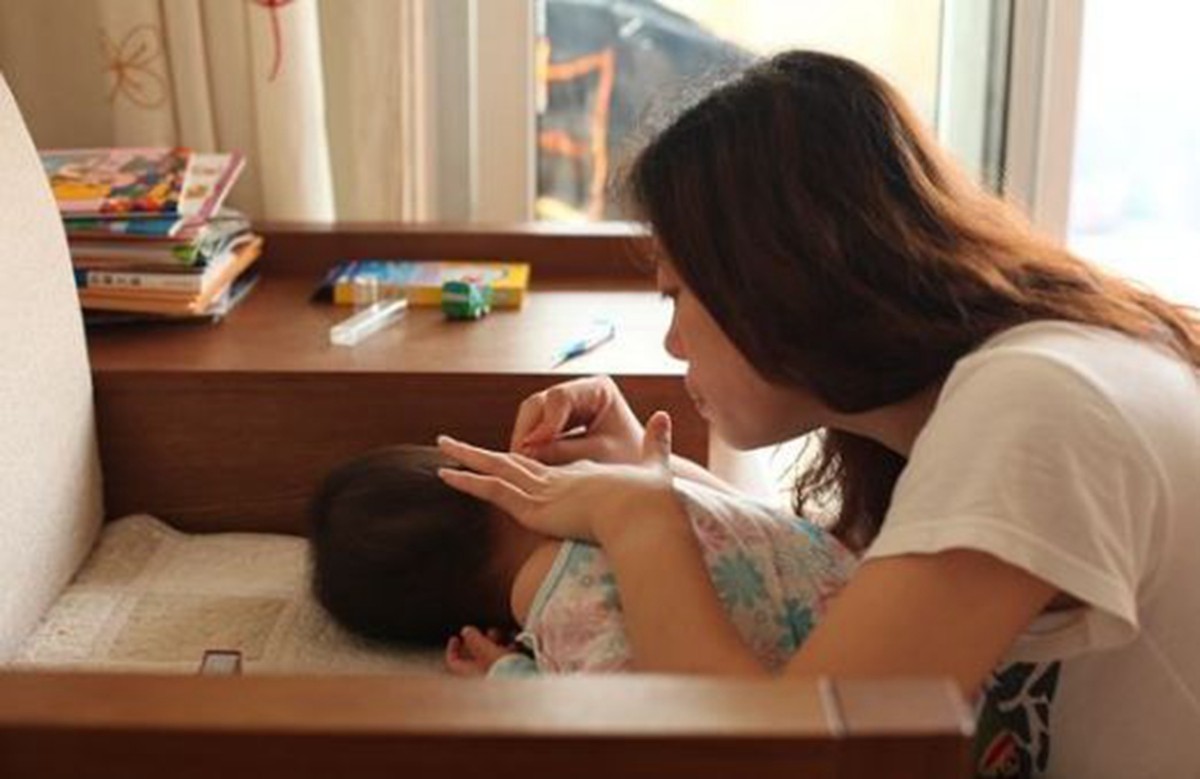 孩子耳朵里进虫子处理视频,孩子耳朵里进虫子