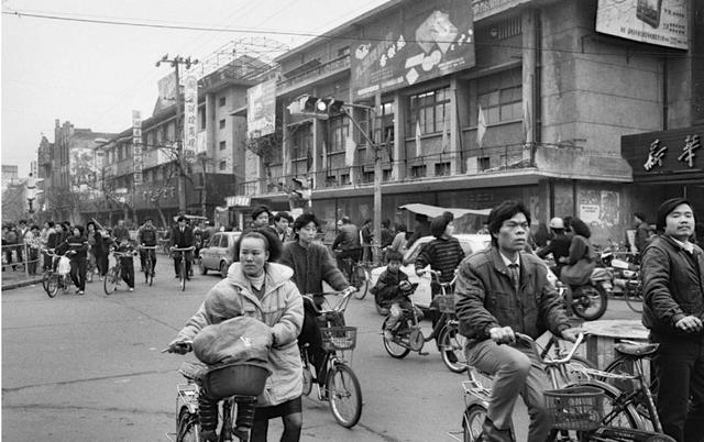 温州出租车车牌为什么变便宜了,温州出租车现状如何