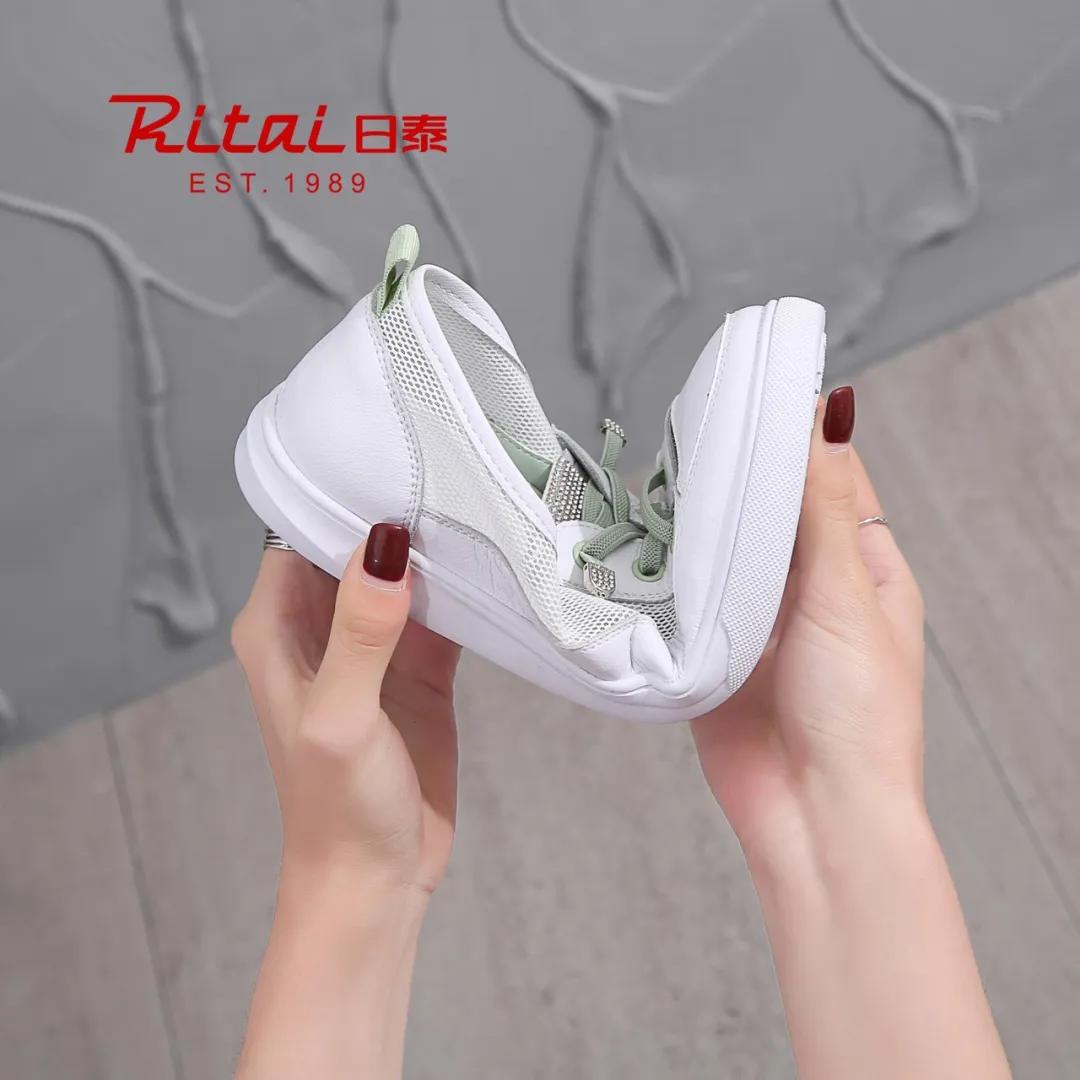 秋季用4双鞋提升时髦感,今夏必穿的三双鞋