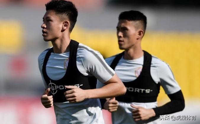 欧联杯进球最多的球员,欧联杯赛季进球最多的球员是谁