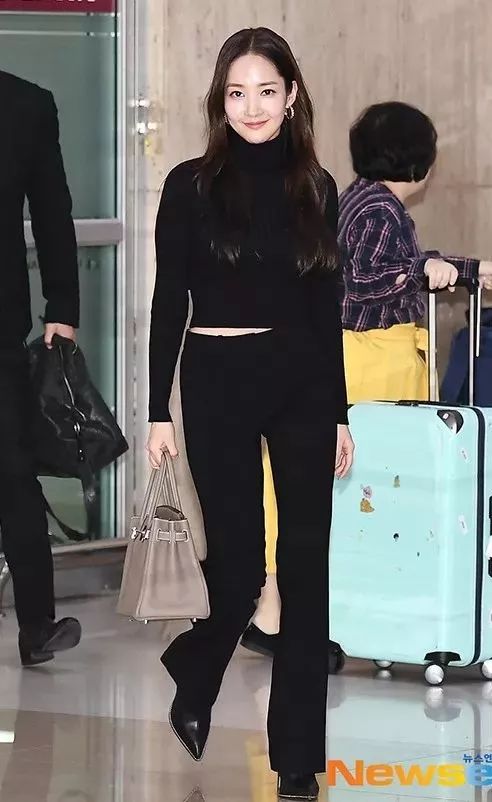 倪妮黑色高领毛衣,倪妮穿啥都好看