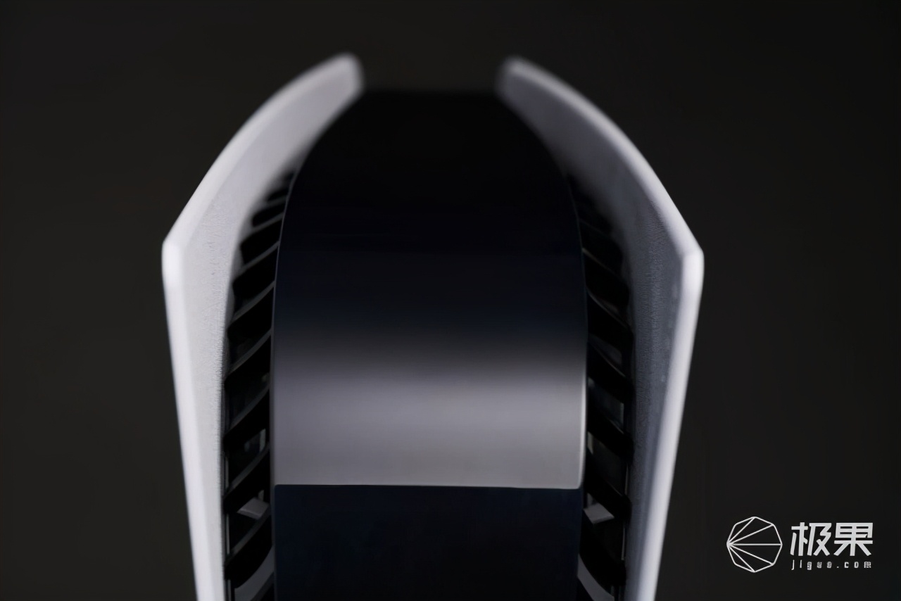 ps5国行游戏测评,国行ps5轻薄版值得买吗