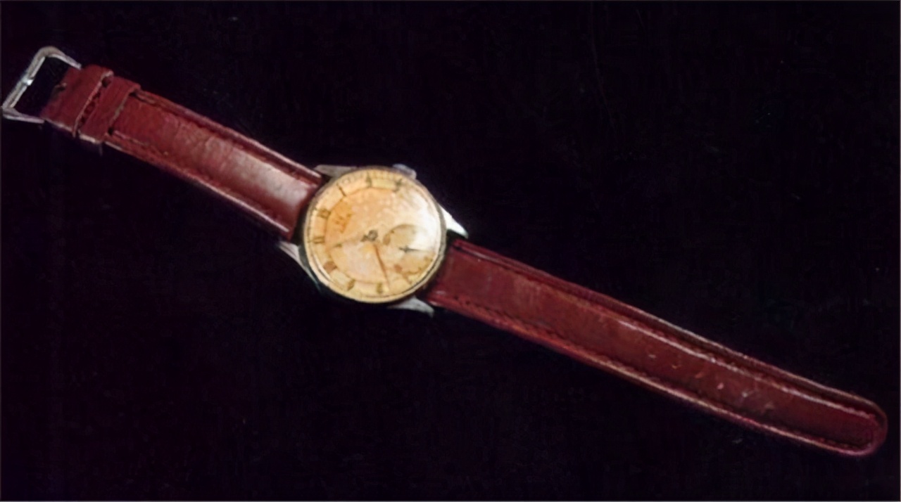 揭秘：一块陪伴毛*东泽**31年的欧米茄手表