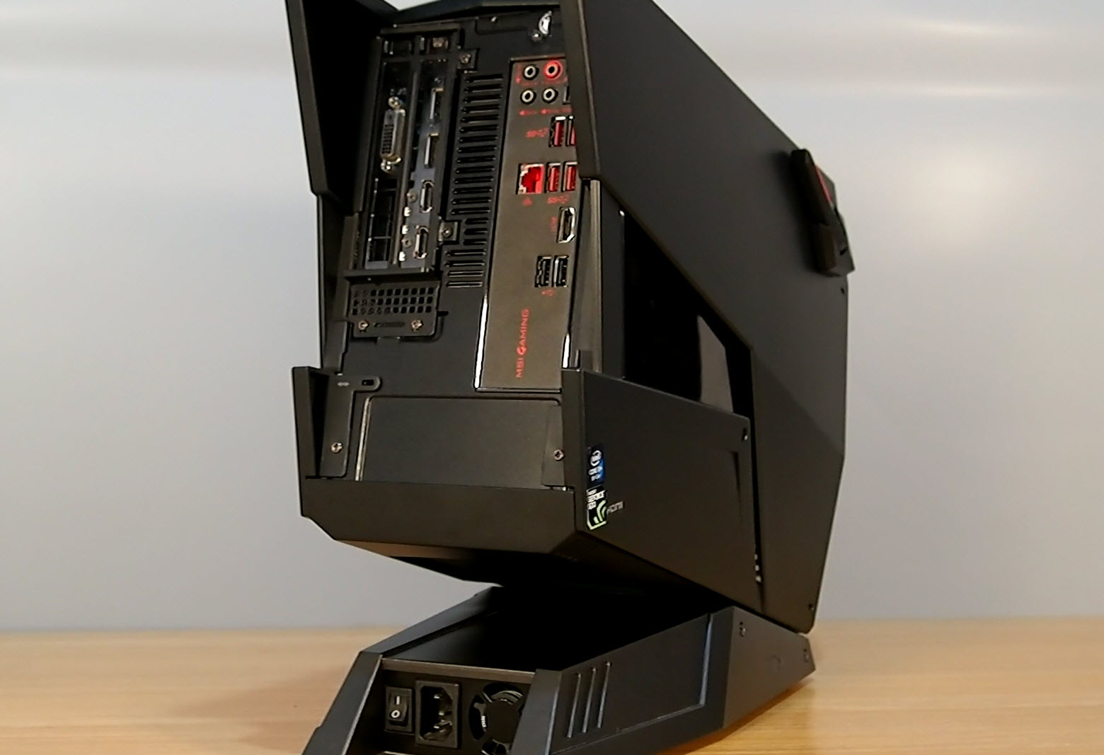 小体量能否撼动新游戏？宙斯盾3测试《全境*锁封**2》