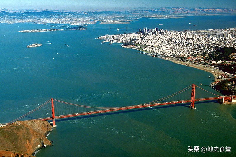 世界三大天然良港中位于中国的是,世界上三大天然良港地形全貌