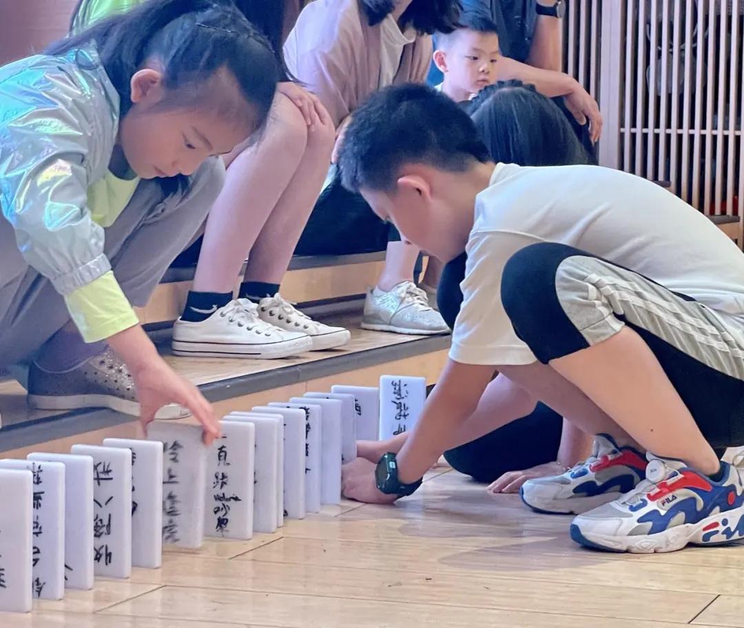 这对父母怎么想到的？把孩子十岁生日变成了学习的动力