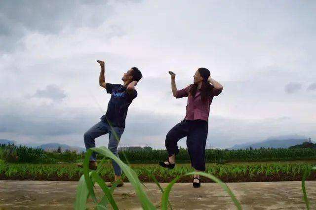 心理学：靠跳舞走出抑郁成网红，揭秘背后的原理