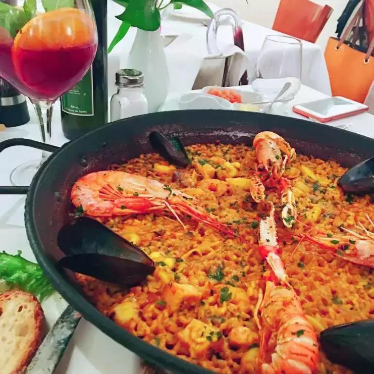 西班牙留学生维吾尔族,留学生眼中西班牙现状