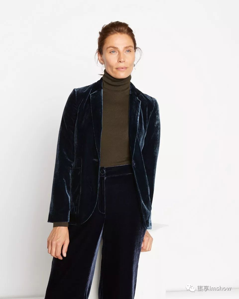 梅根王妃经典服装品牌,梅根王妃连衣裙品牌