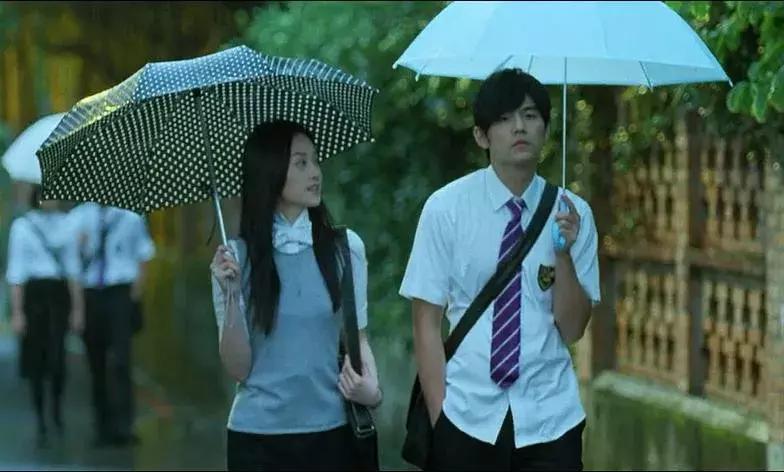 回忆杀！好想再通关一次“魂斗罗”，吃一次大大泡泡糖……