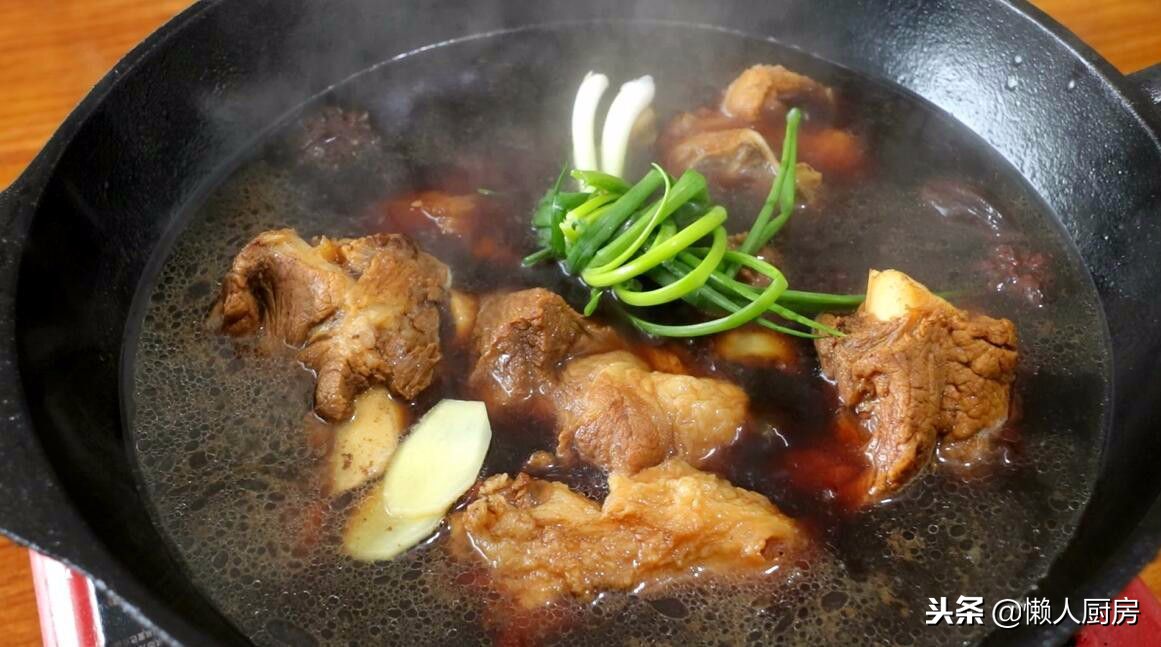 如何做猪大骨汤,排骨怎么煮才能肉不柴骨头又软烂