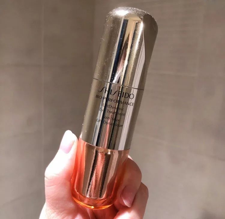 好用眼霜推荐去黑眼圈补水,推荐一款超强抗皱眼霜