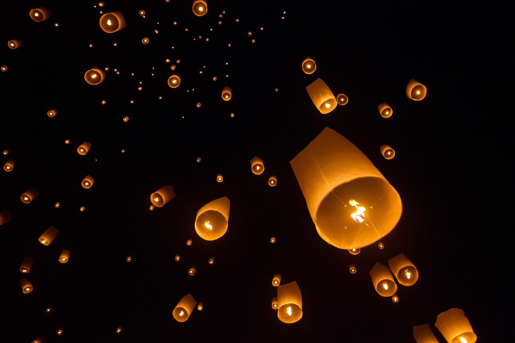 中国邮政最新招聘待遇,中国邮政社招工资待遇