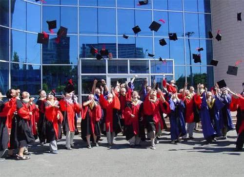 好的硕导对读博的影响,读博的优势和劣势到底要不要读博